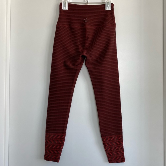 Revolve x Beyond Yoga Desert Border Red Rock High Waisted Midi Legging S - Picture 3 of 5